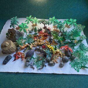 Walmart Adventure Force Dinosaurs Bucket 80 Pieces Plastic Figures and Terrain